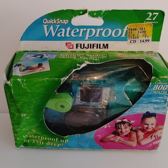 FUJIFILM Quick Snap Waterproof Camera Underwater Camera 800 speed film - Picture 1 of 5